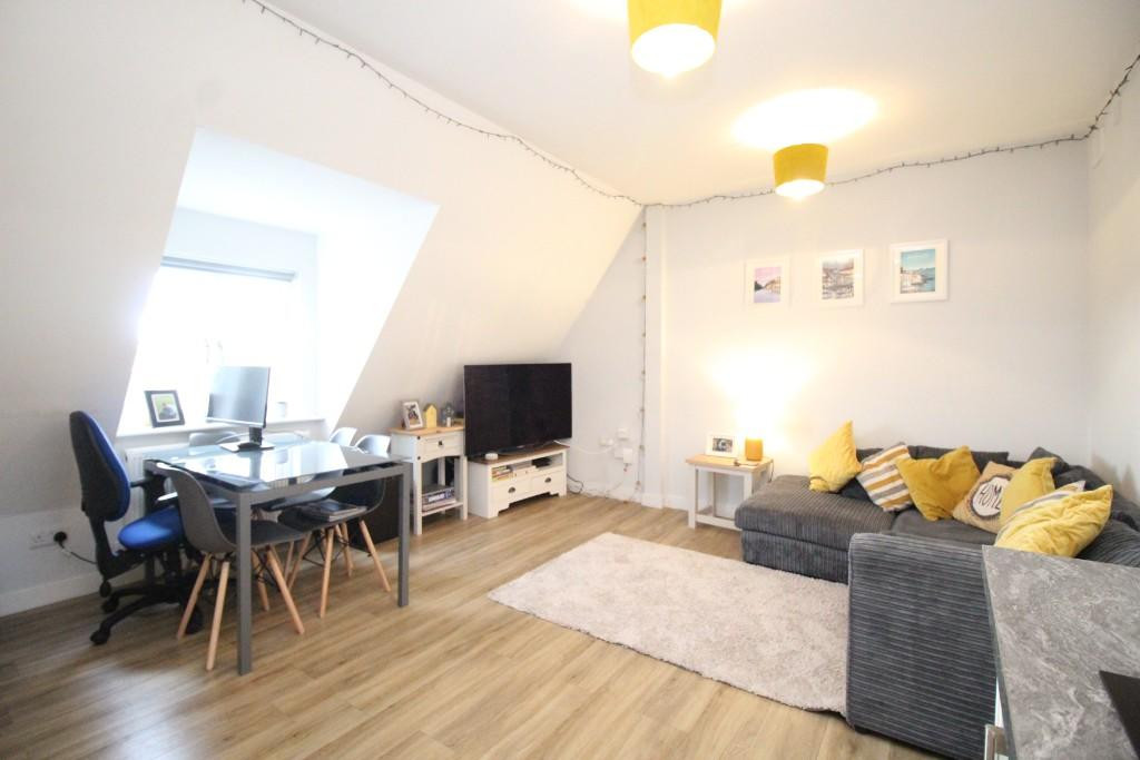 Brand New fully furnished room available now*