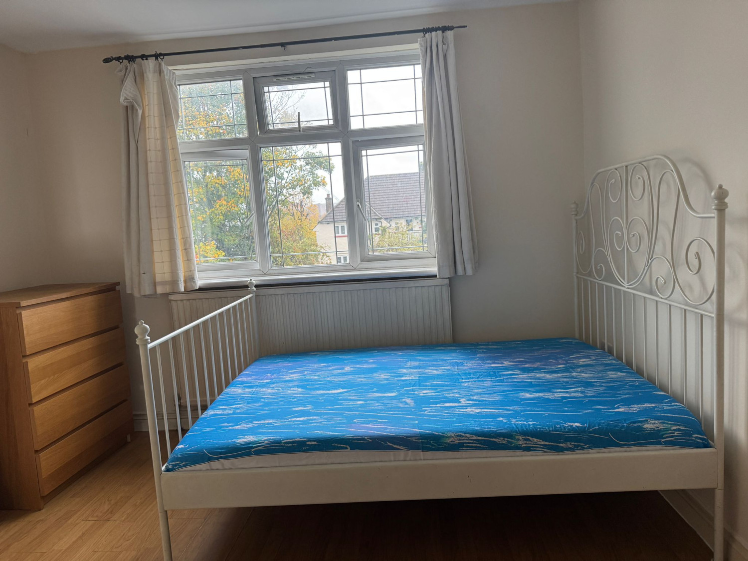 Brand New fully furnished room available now*
