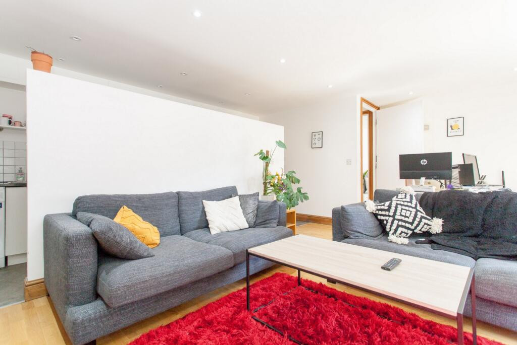 1-Bedroom Flat to Rent in Brighton