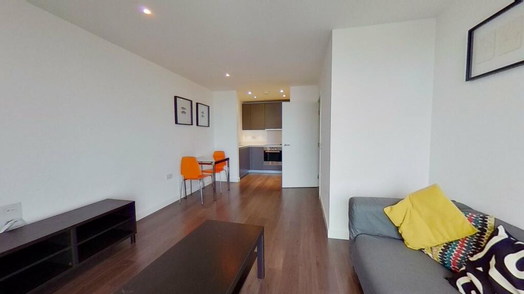 Brand New fully furnished room available now*