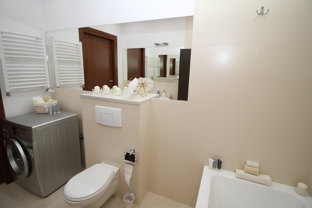 2-Bedroom House with Garden & Parking to Rent
